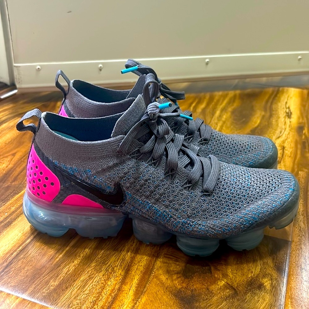 Nike Vapor Max Flyknit size 8